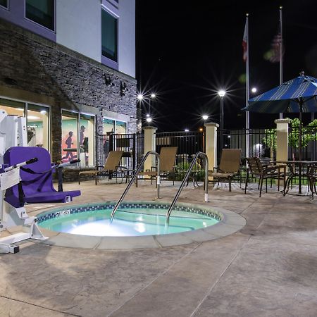 Hyatt Place Delano Exterior photo